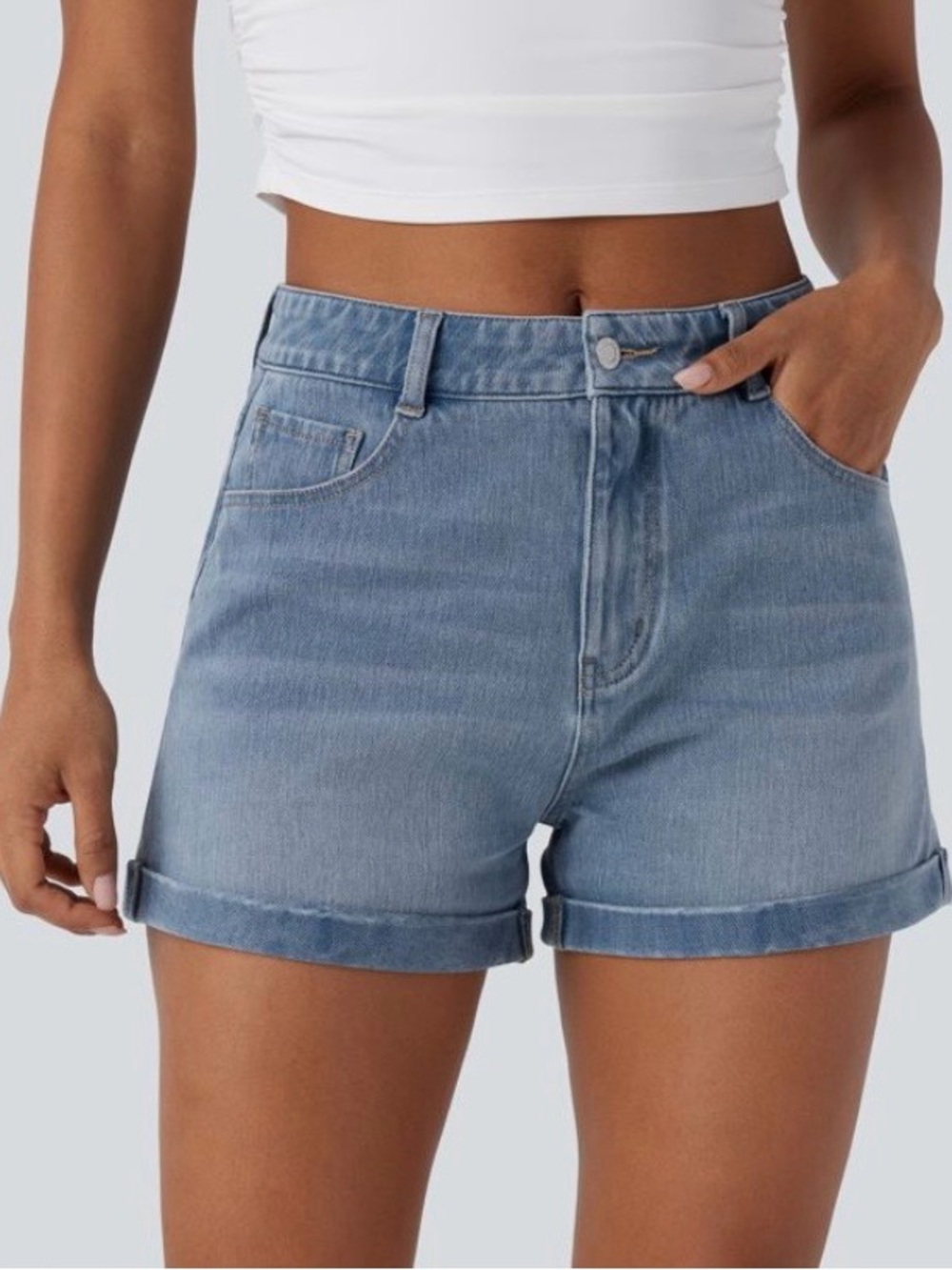 LARGE. HALARA FLEX MID RISE ZIPPER DENIM CASUAL CUFFED SHORTS